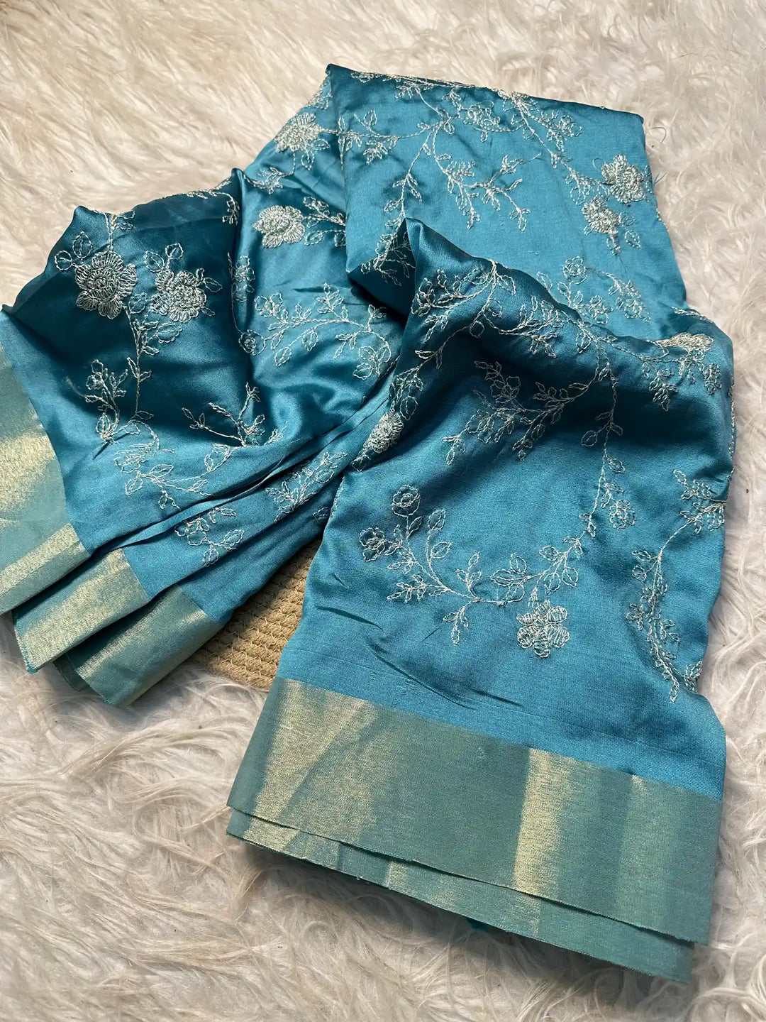 Premium Jacquard Weave Banarasi Saree