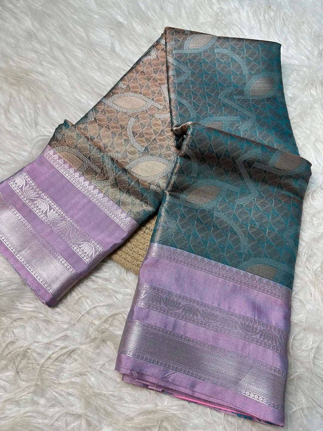 Premium Jacquard Weave Banarasi Saree