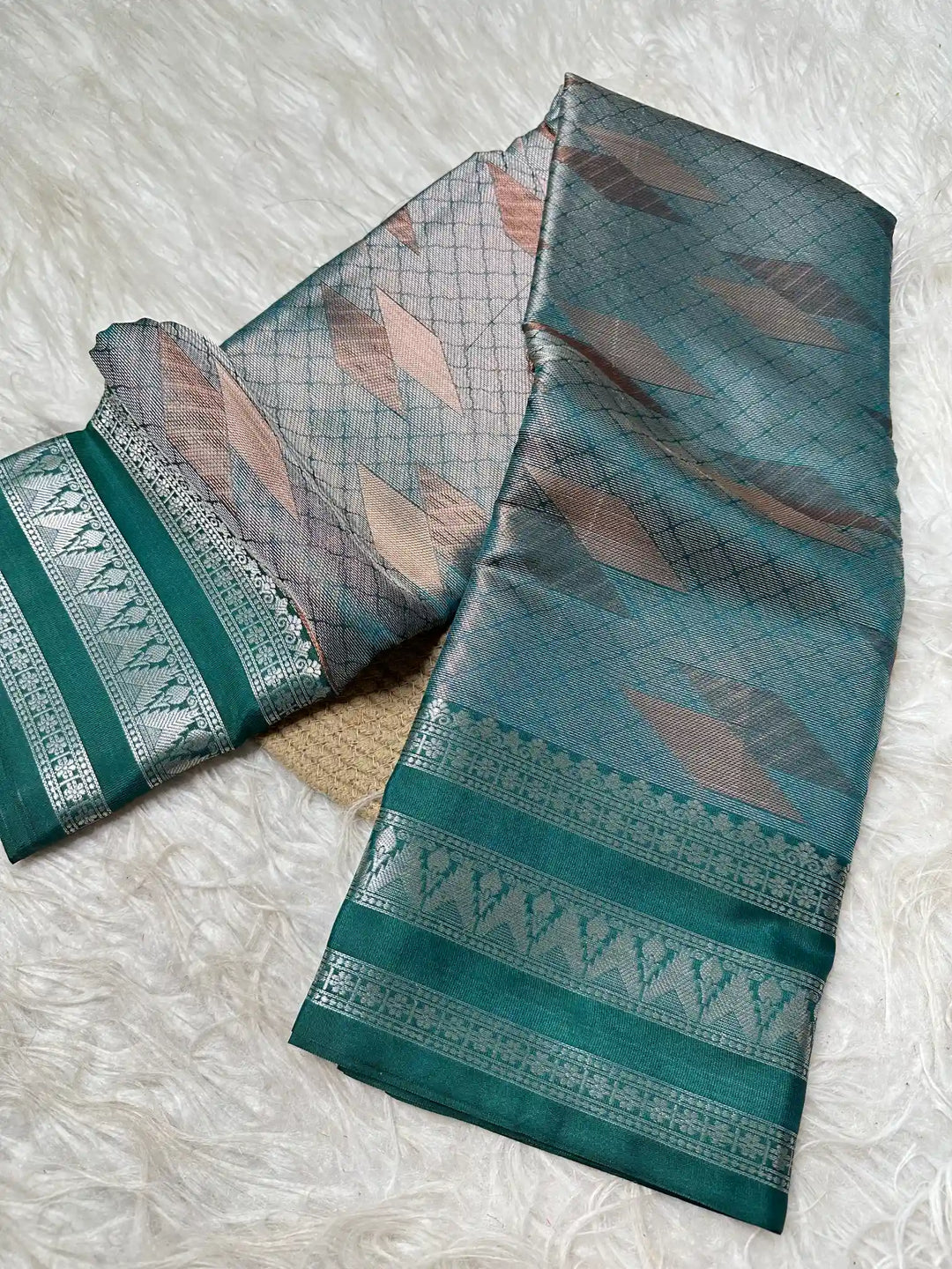 Premium Jacquard Weave Banarasi Saree
