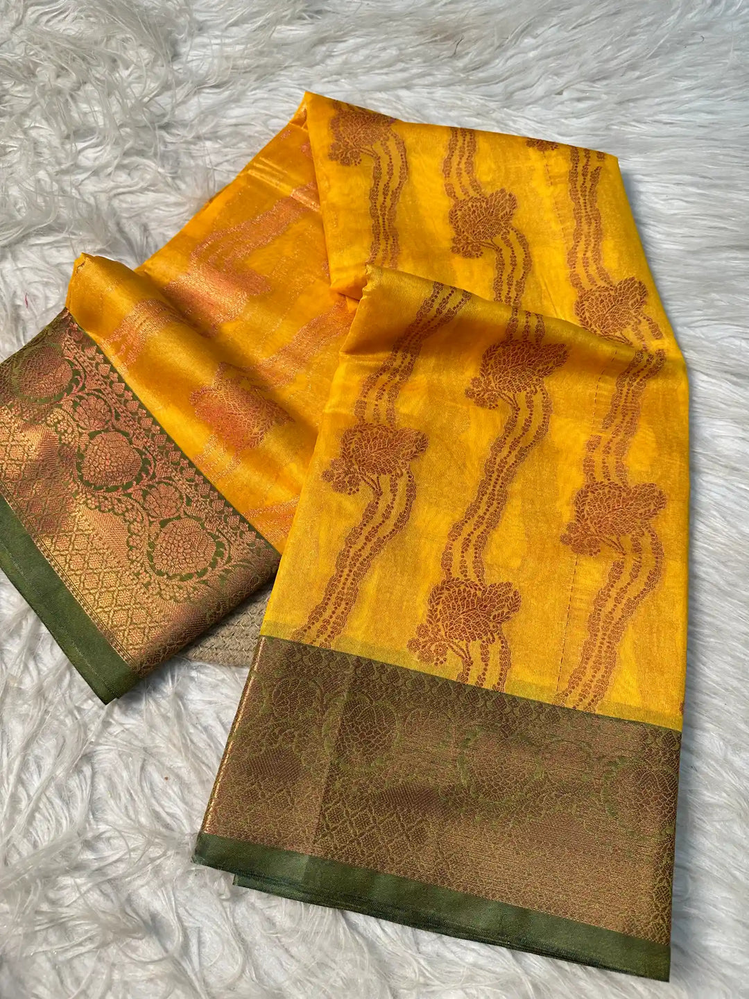 Premium Jacquard Weave Banarasi Saree