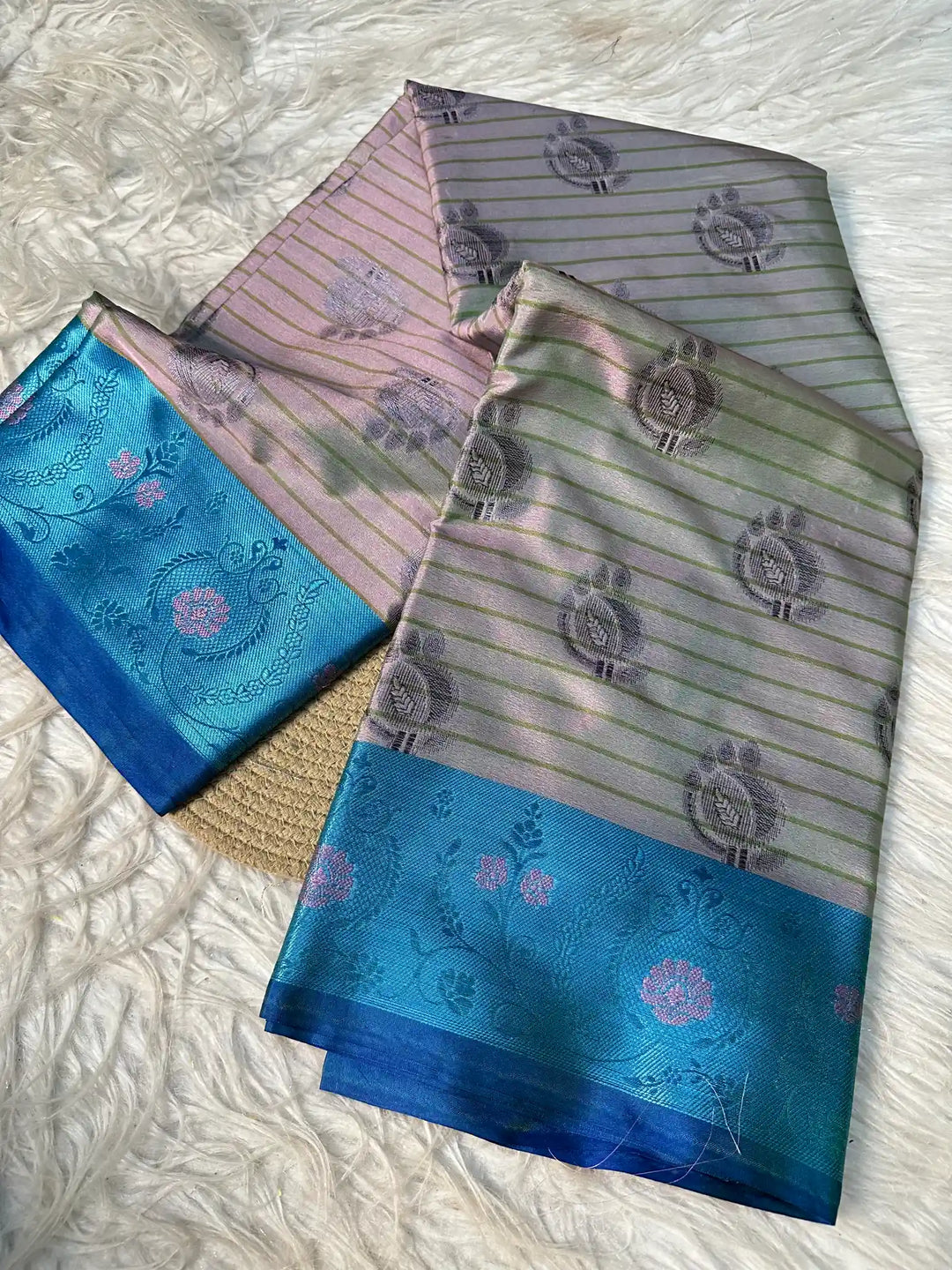 Premium Jacquard Weave Banarasi Saree