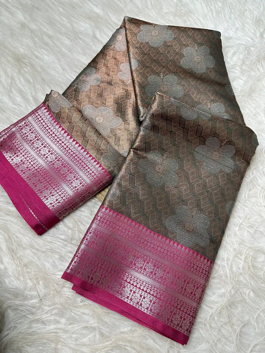 Premium Jacquard Weave Banarasi Saree