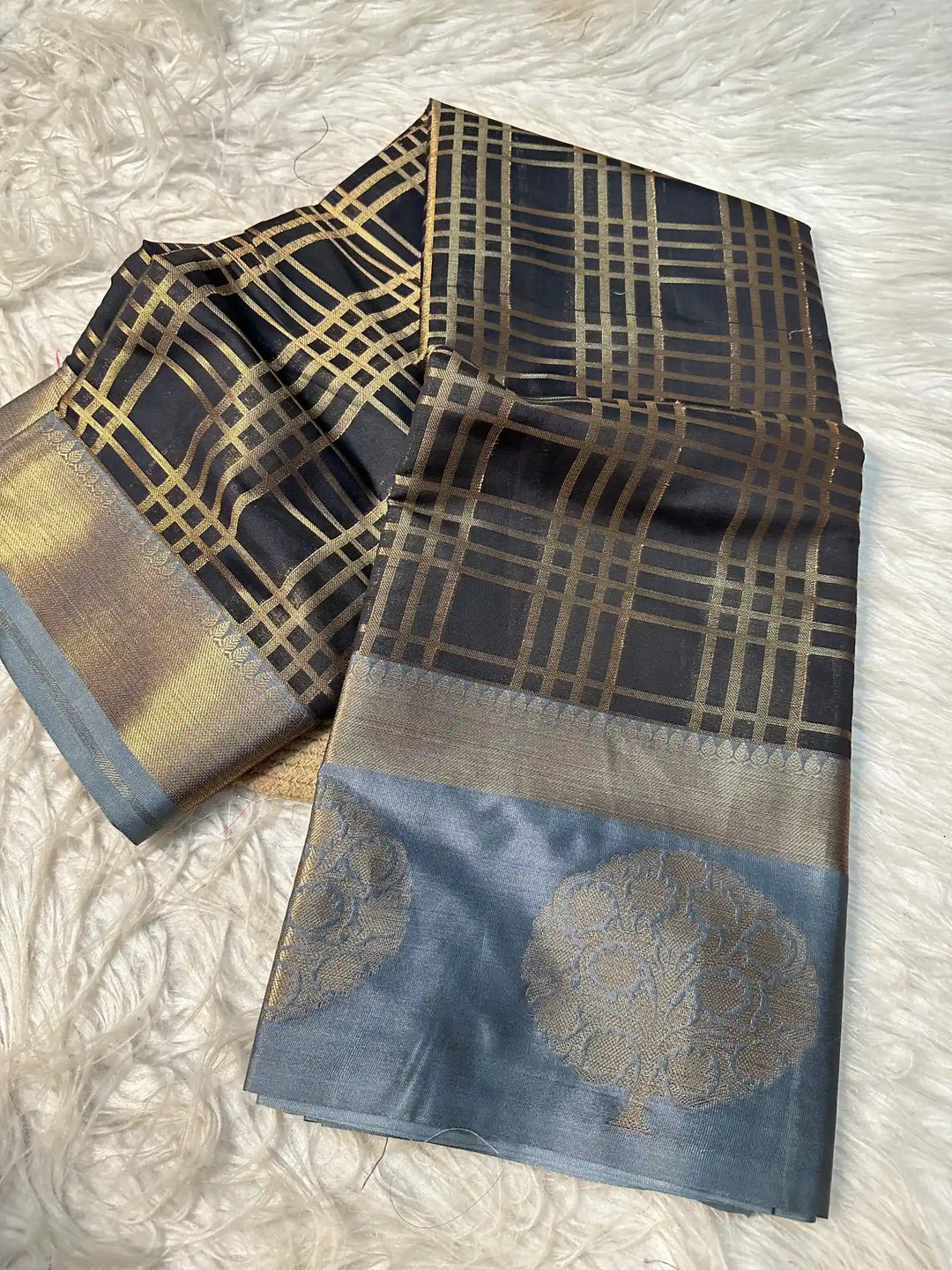 Premium Jacquard Weave Banarasi Saree