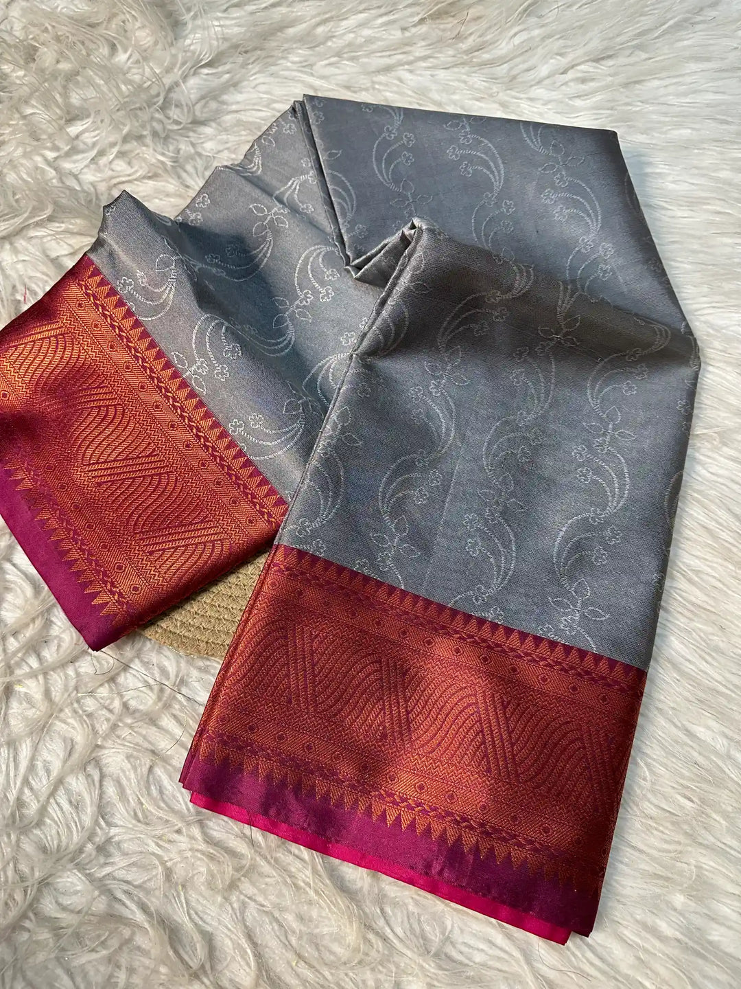 Premium Jacquard Weave Banarasi Saree