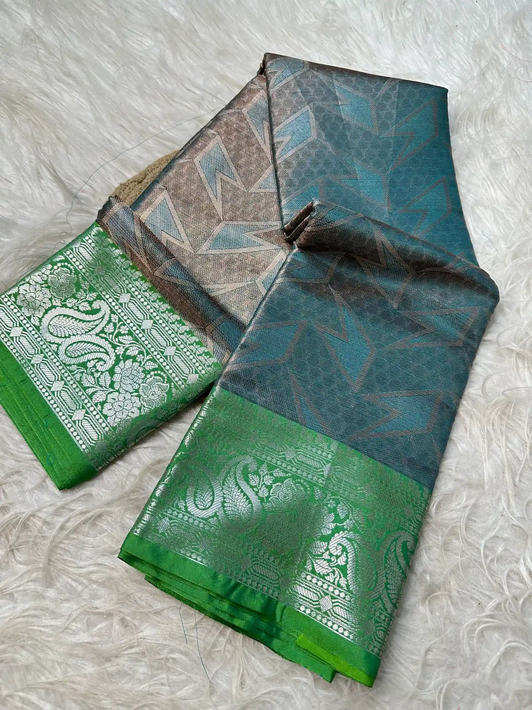 Premium Jacquard Weave Banarasi Saree