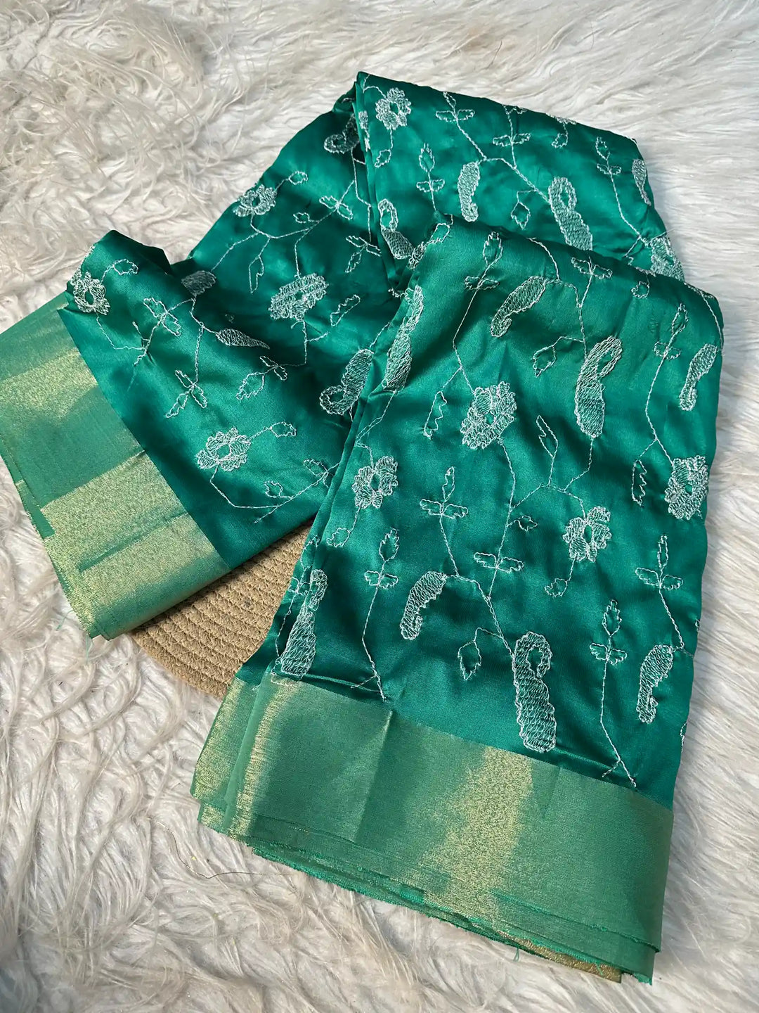 Premium Jacquard Weave Banarasi Saree