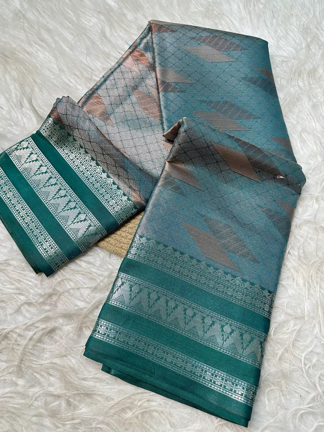 Premium Jacquard Weave Banarasi Saree