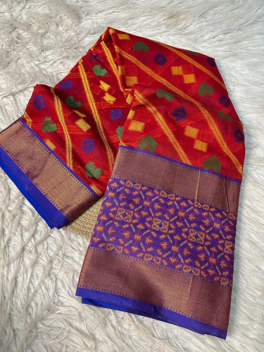 Premium Jacquard Weave Banarasi Saree