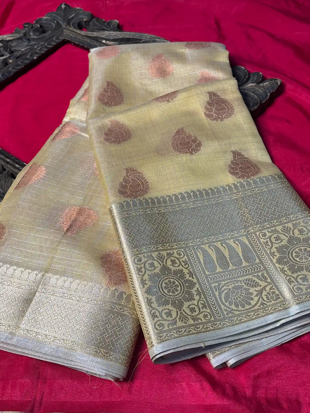 Premium Softsilk Traditional Weave Banarasi Saree