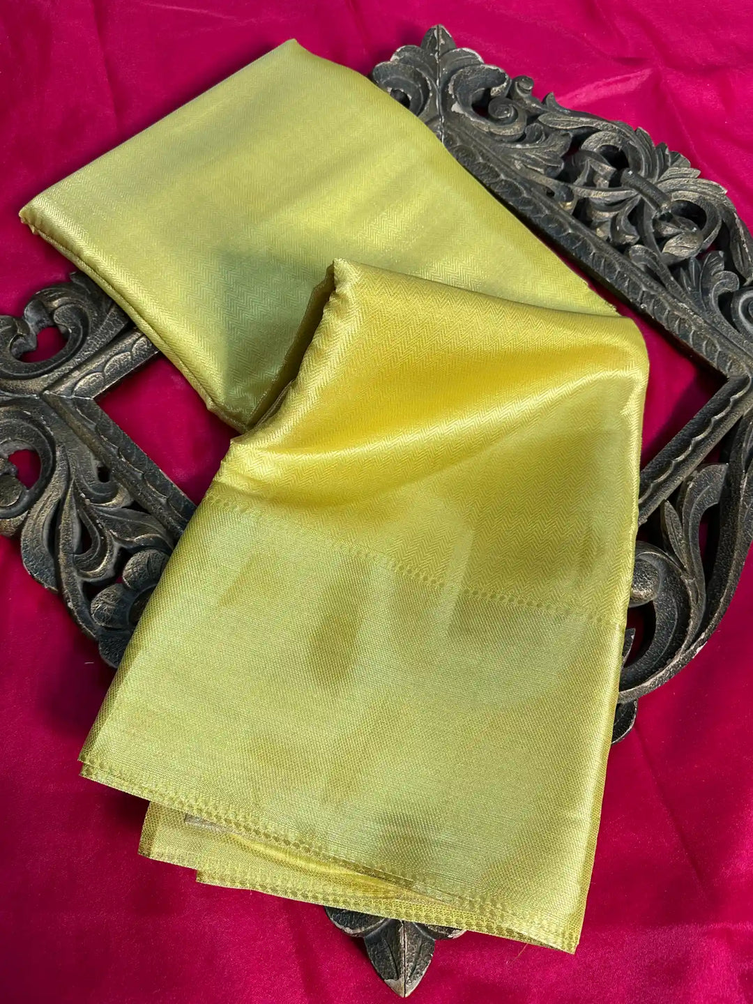 Premium Softsilk Traditional Weave Banarasi Saree