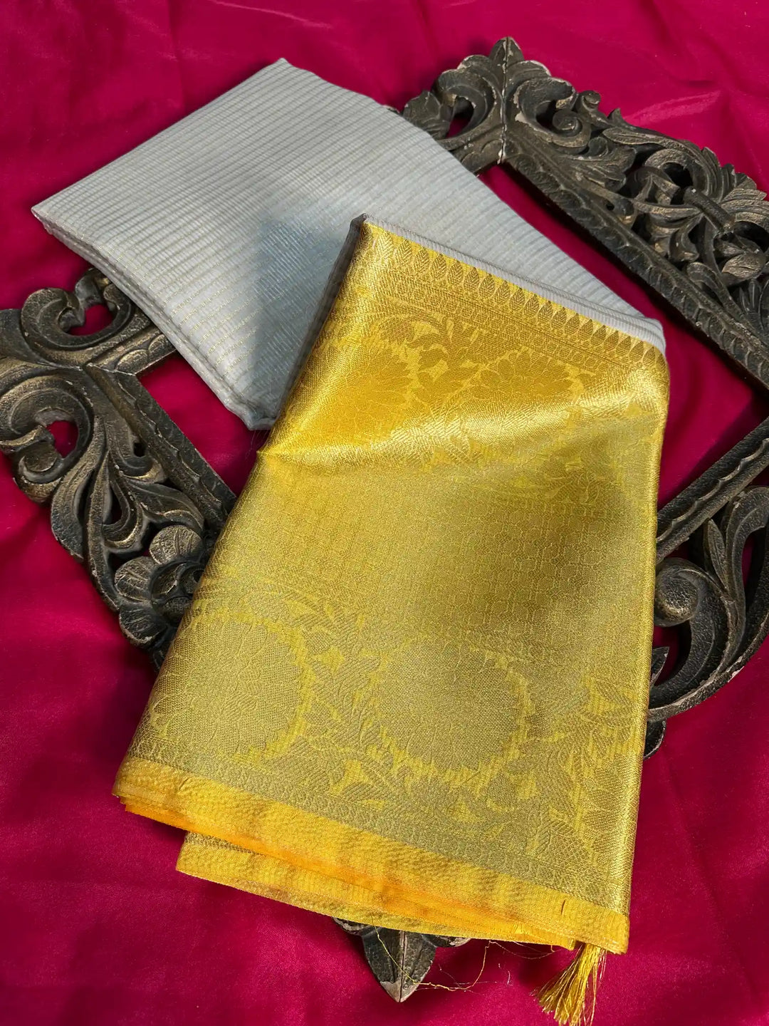 Premium Softsilk Traditional Weave Banarasi Saree