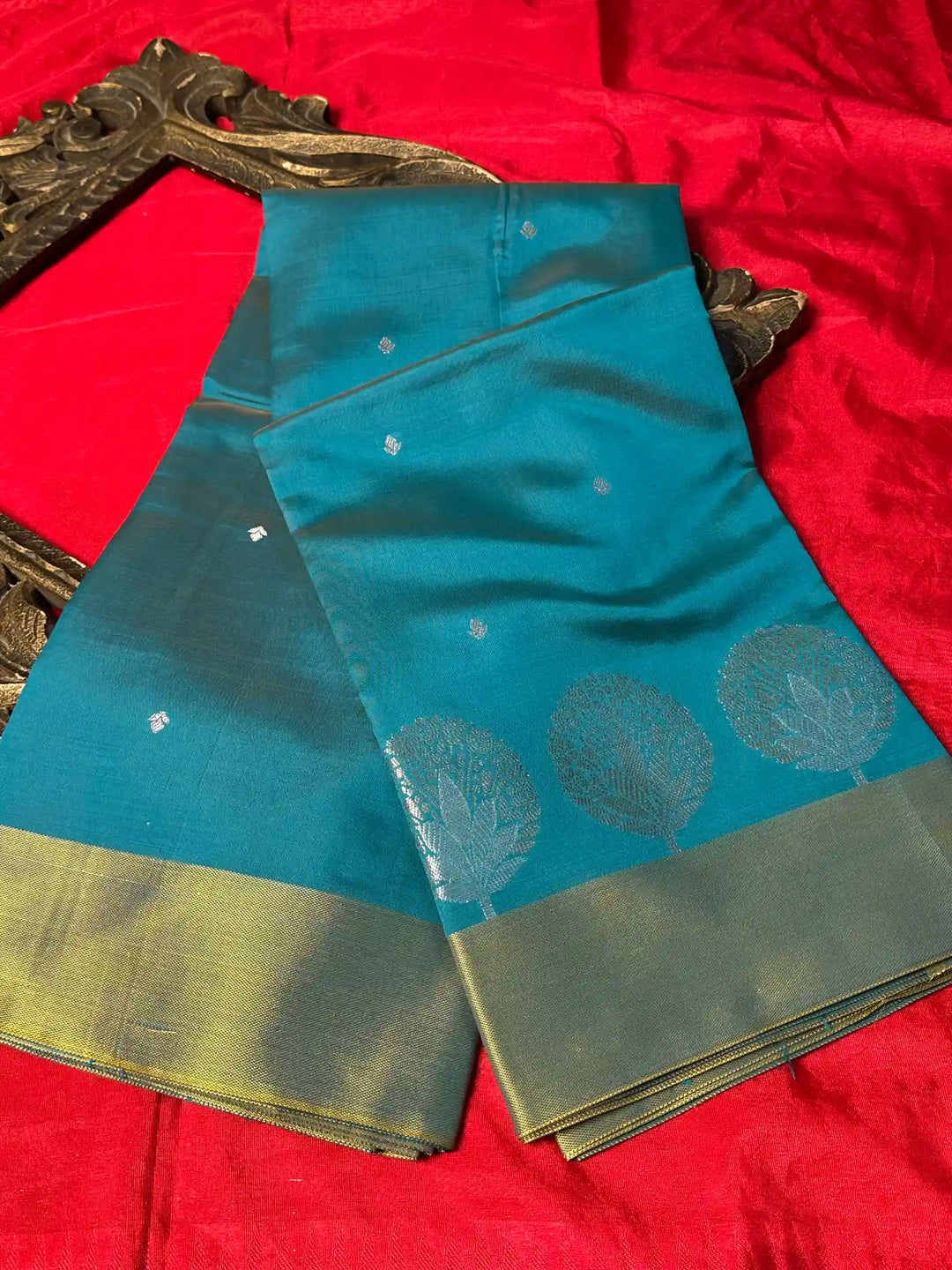 Premium Softsilk Traditional Weave Banarasi Saree