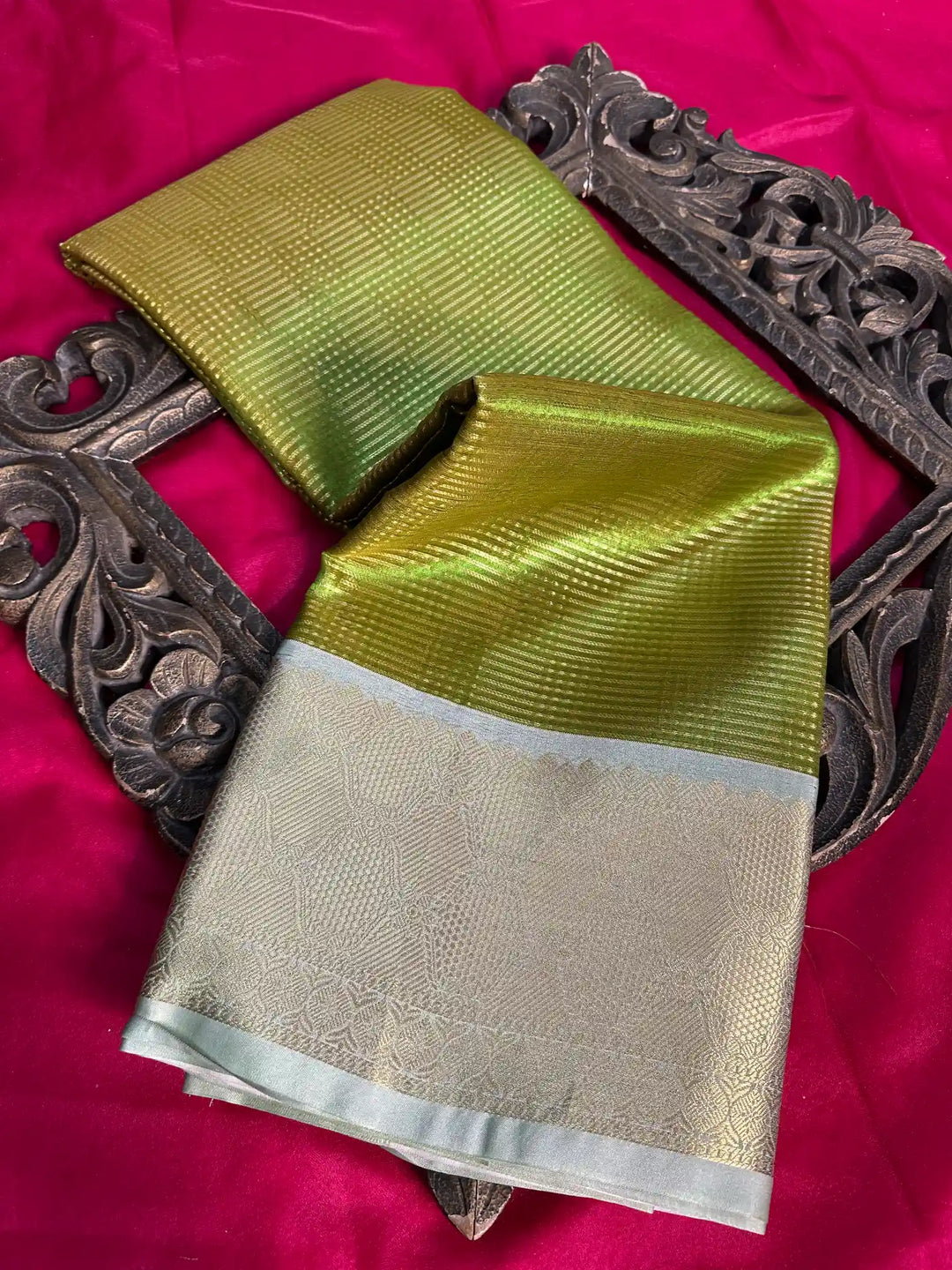 Premium Softsilk Traditional Weave Banarasi Saree