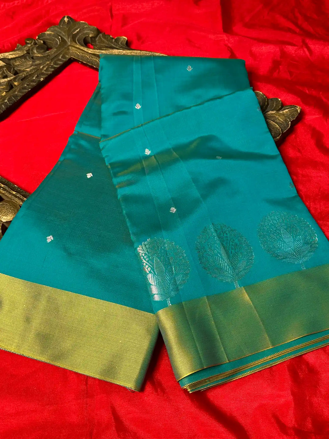 Premium Softsilk Traditional Weave Banarasi Saree