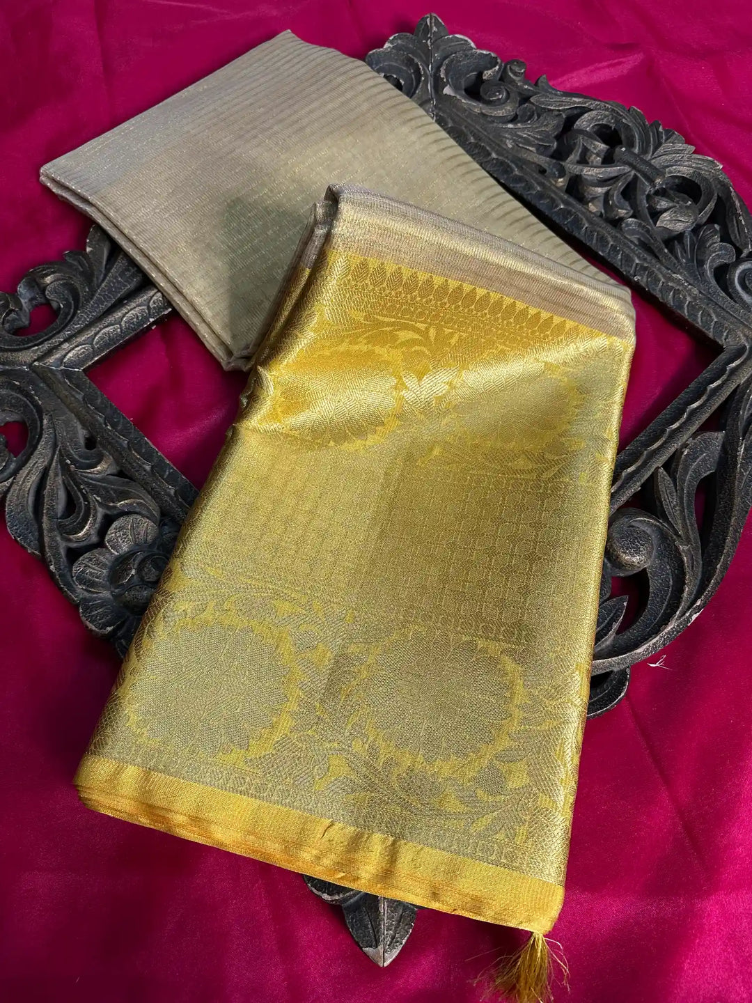 Premium Softsilk Traditional Weave Banarasi Saree