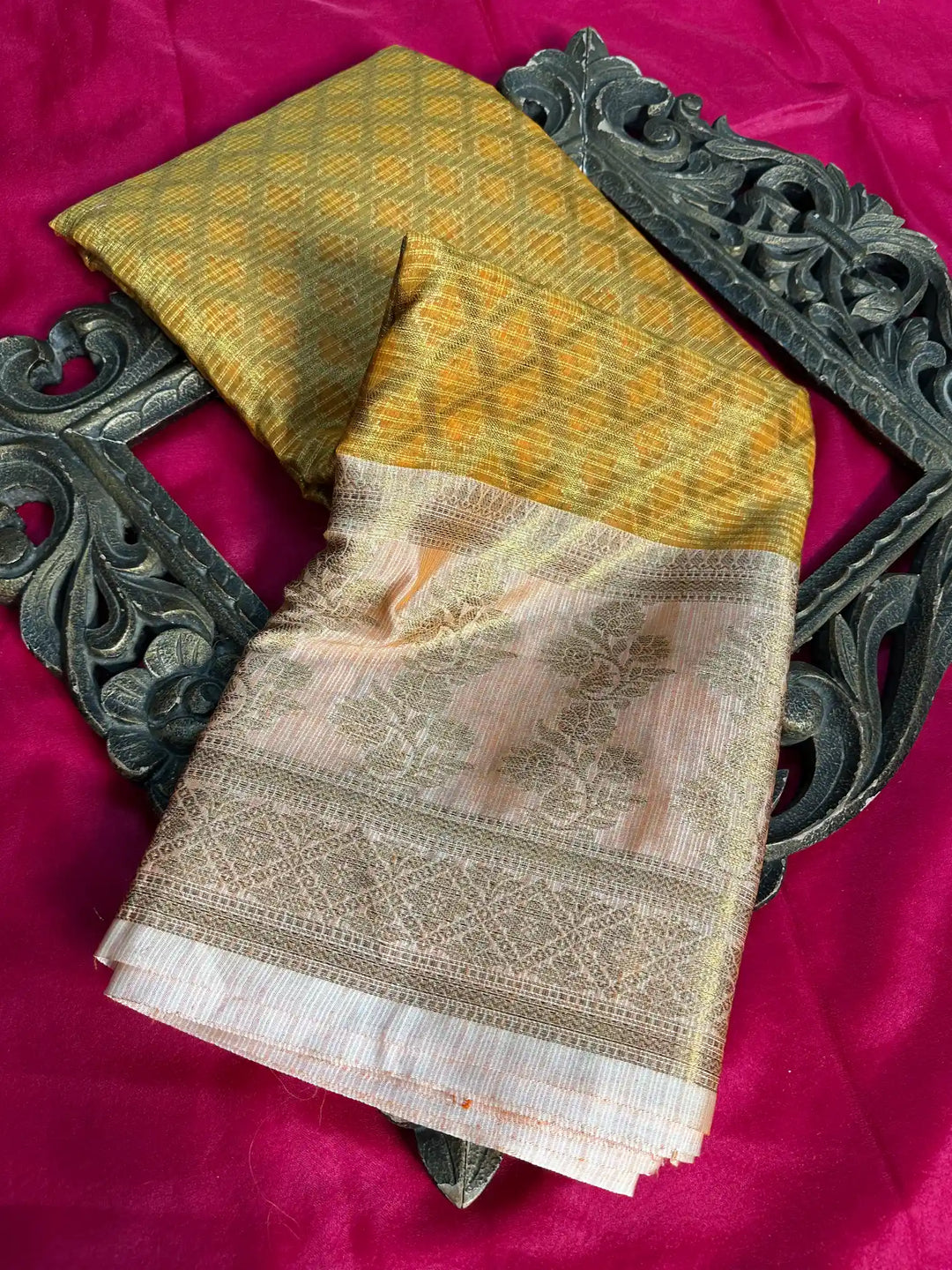 Premium Softsilk Traditional Weave Banarasi Saree