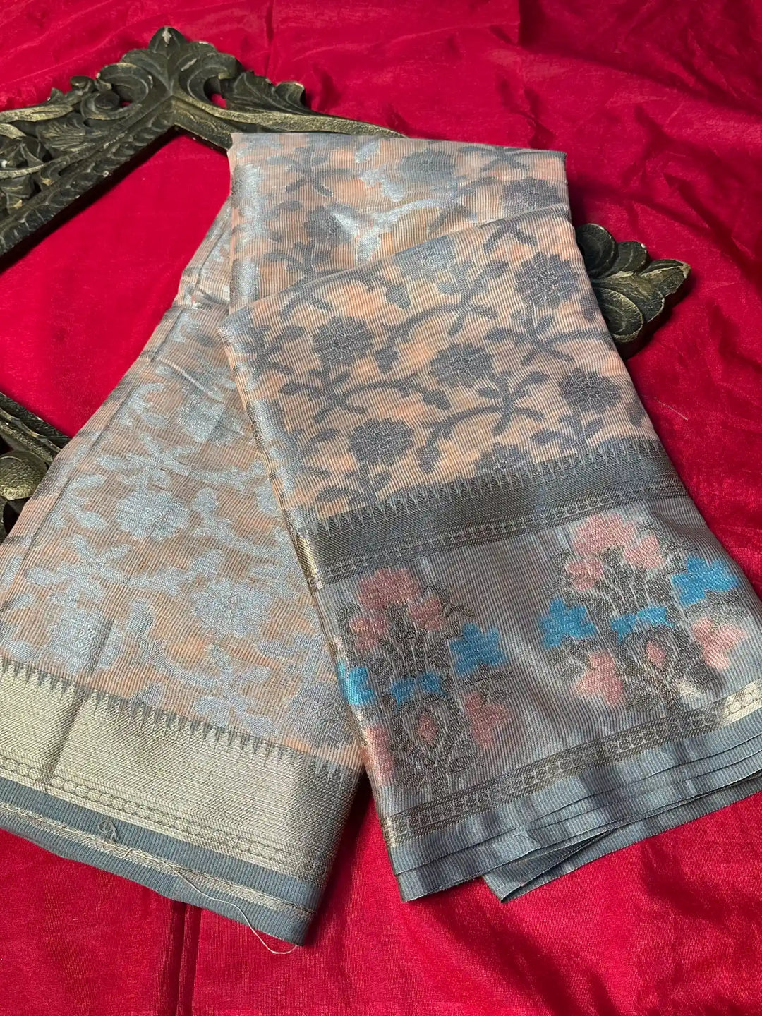 Premium Softsilk Traditional Weave Banarasi Saree