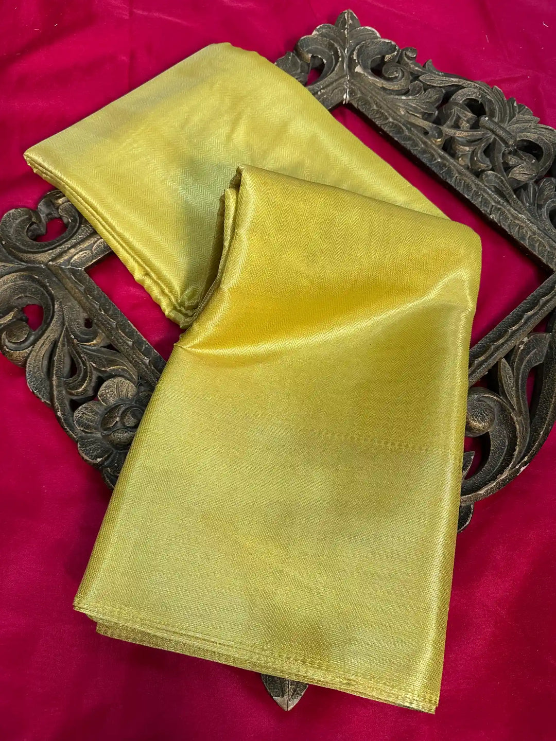 Premium Softsilk Traditional Weave Banarasi Saree