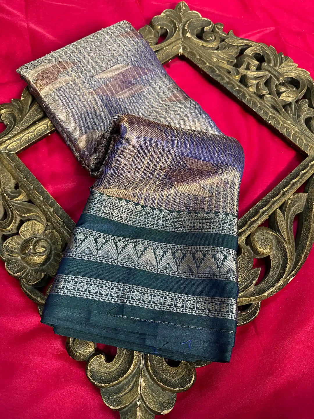 Premium Softsilk Traditional Weave Banarasi Saree