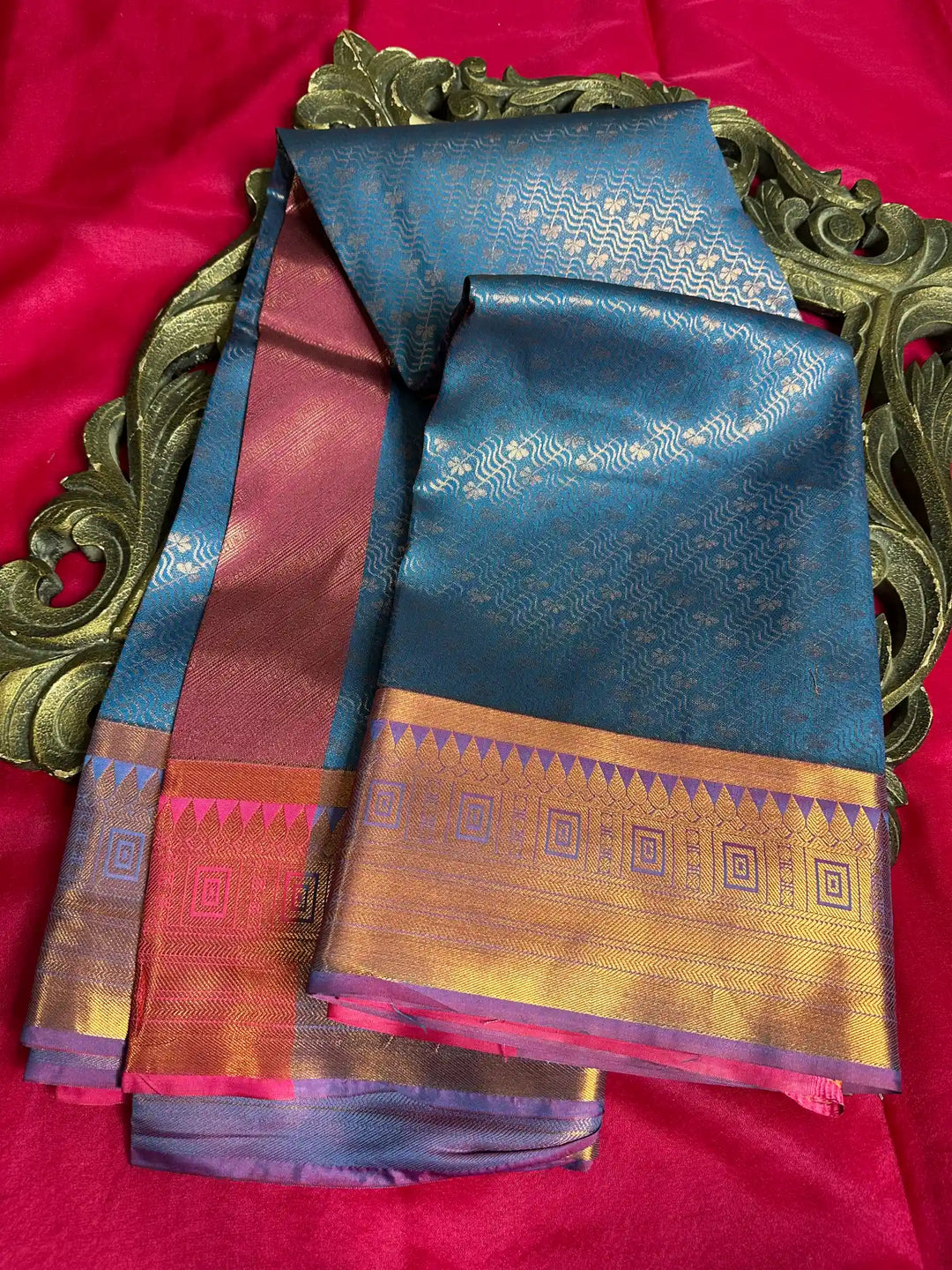 Premium Softsilk Traditional Weave Banarasi Saree