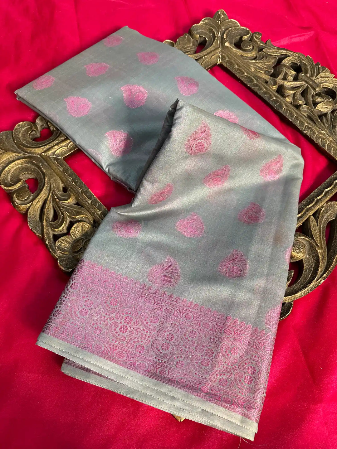 Premium Softsilk Traditional Weave Banarasi Saree