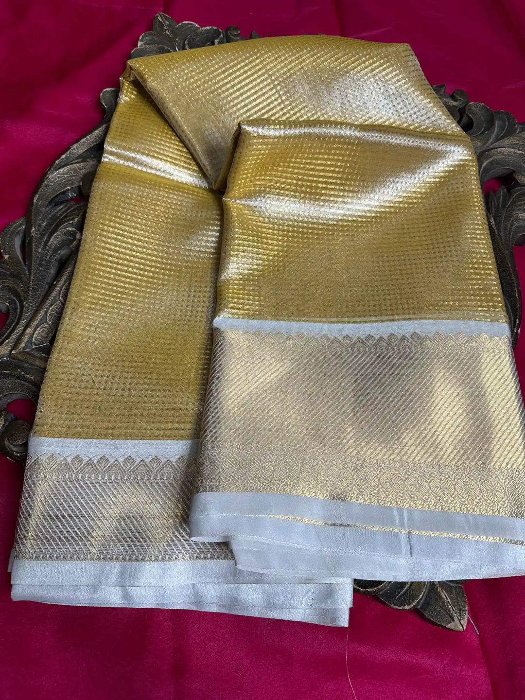Premium Softsilk Traditional Weave Banarasi Saree