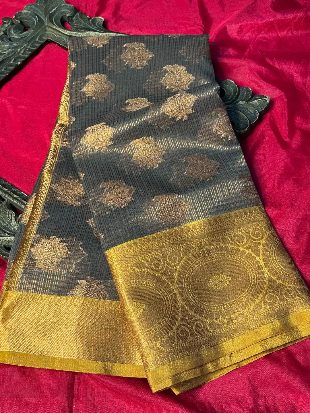 Premium Softsilk Traditional Weave Banarasi Saree