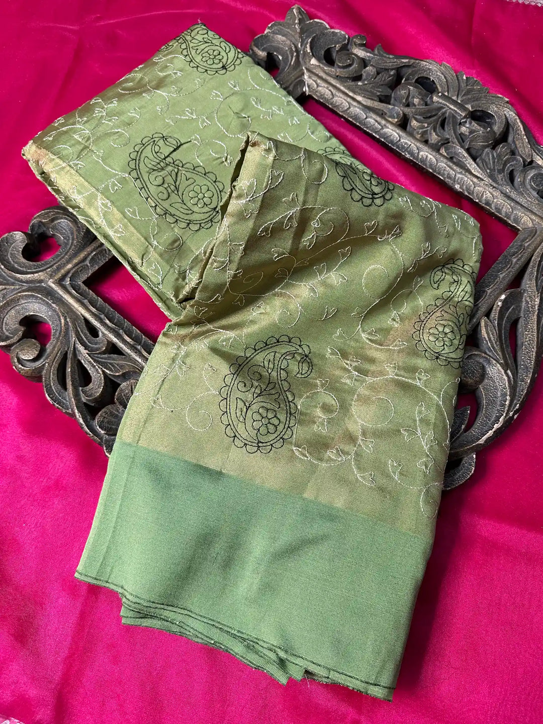 Premium Softsilk Traditional Weave Banarasi Saree