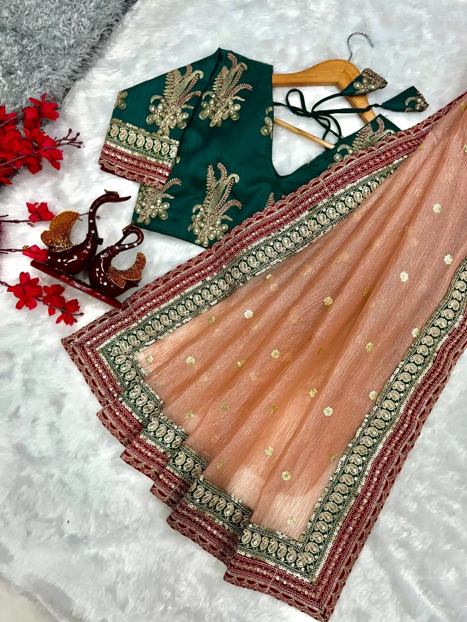 Premium Banarasi Crush Designer Saree with Lace Pallu and Designer Blo Unique Threads Sarees