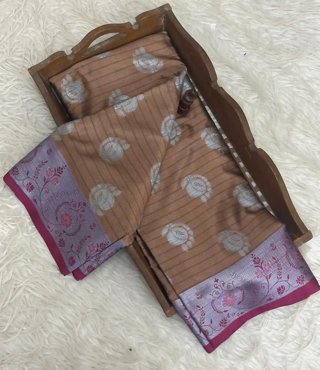 Pretty Softsilk Beautiful Banarasi Saree