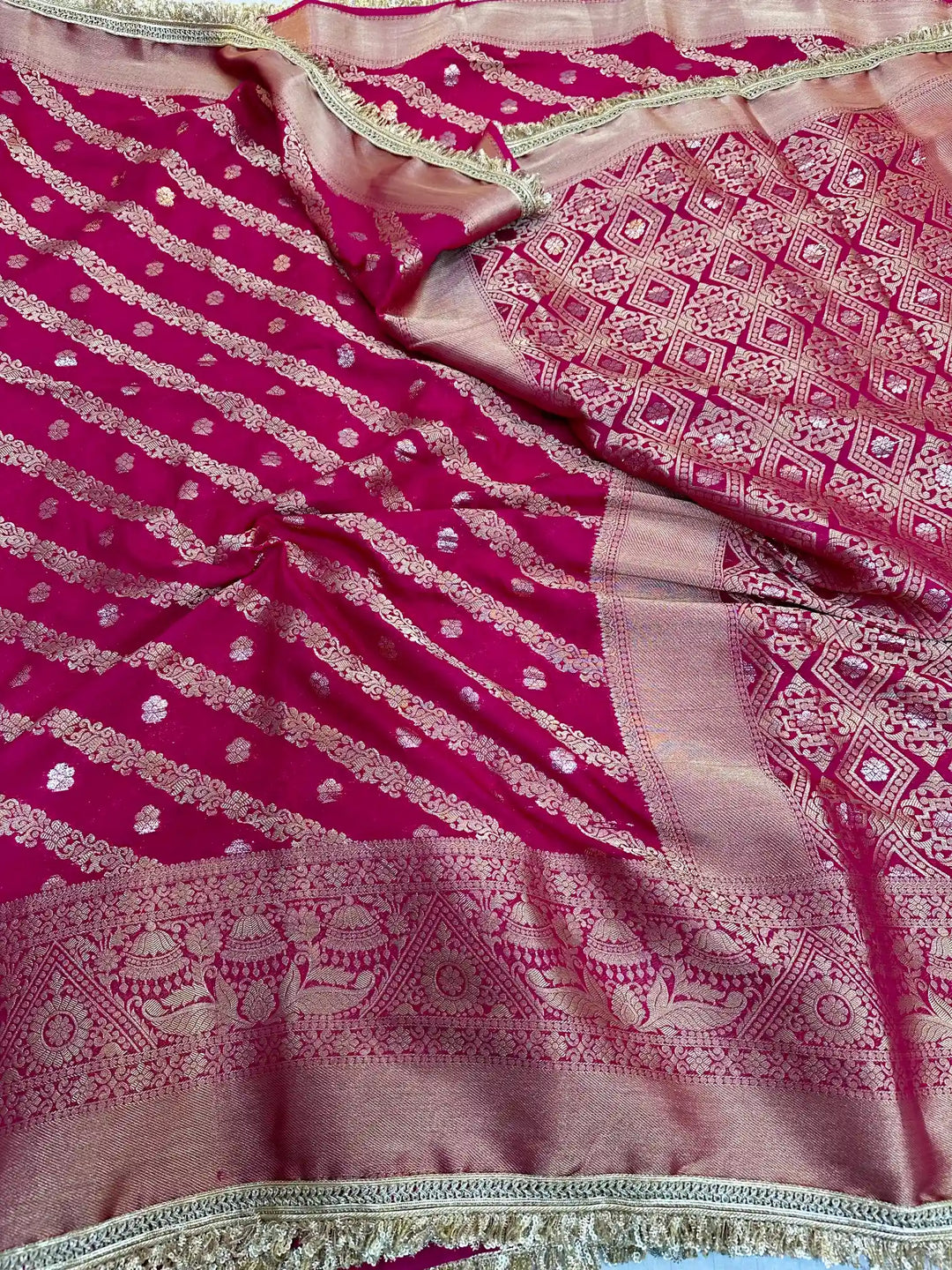 Rani Pink Chiniya Silk Jacquard Lace Attached Banarasi Saree