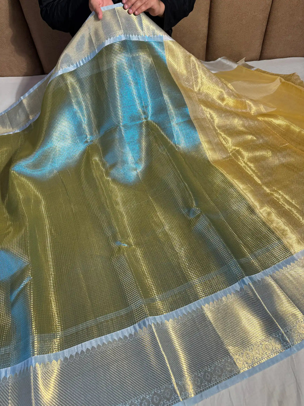 Rare Shade Glass Tissue Silk Banarasi Saree with Dual Tone