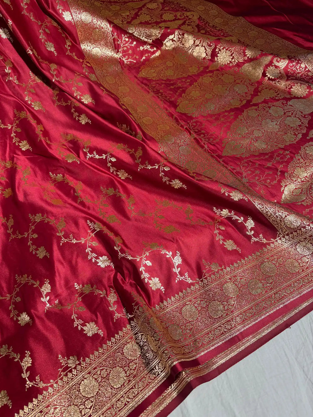 Red Satin Silk Saree with Rich Texture Design and Classical Pallu