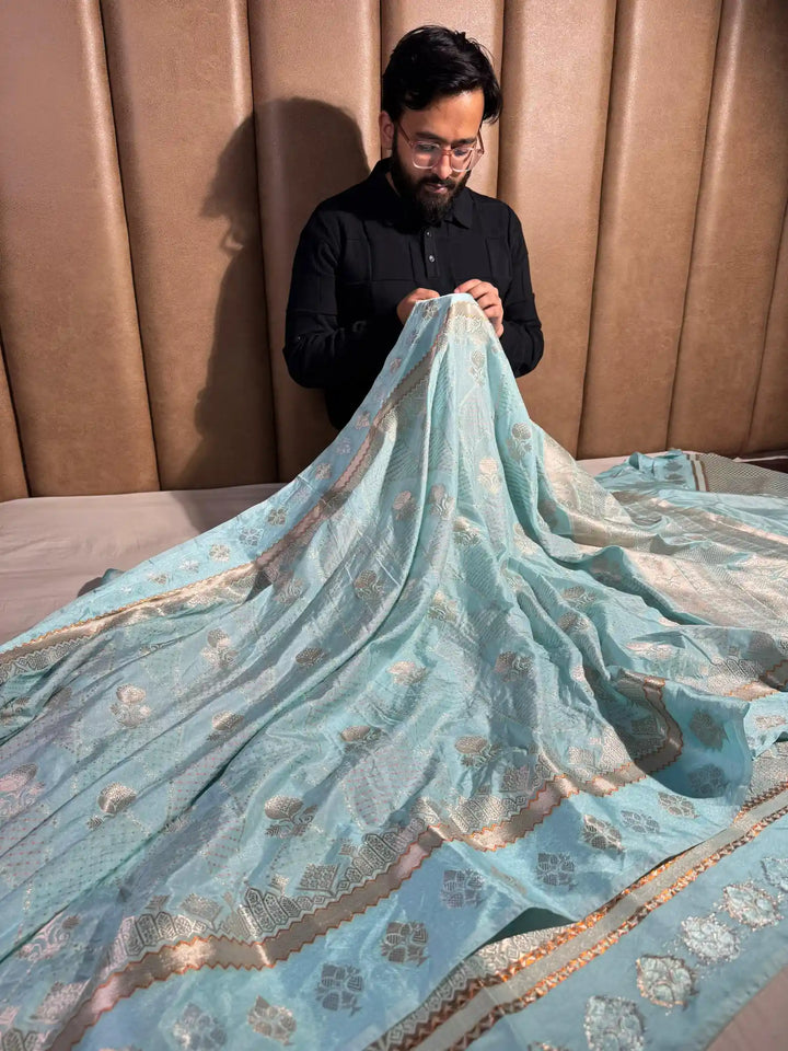 Sky Blue Chiniya Silk Saree with Rich Pallu and Blouse