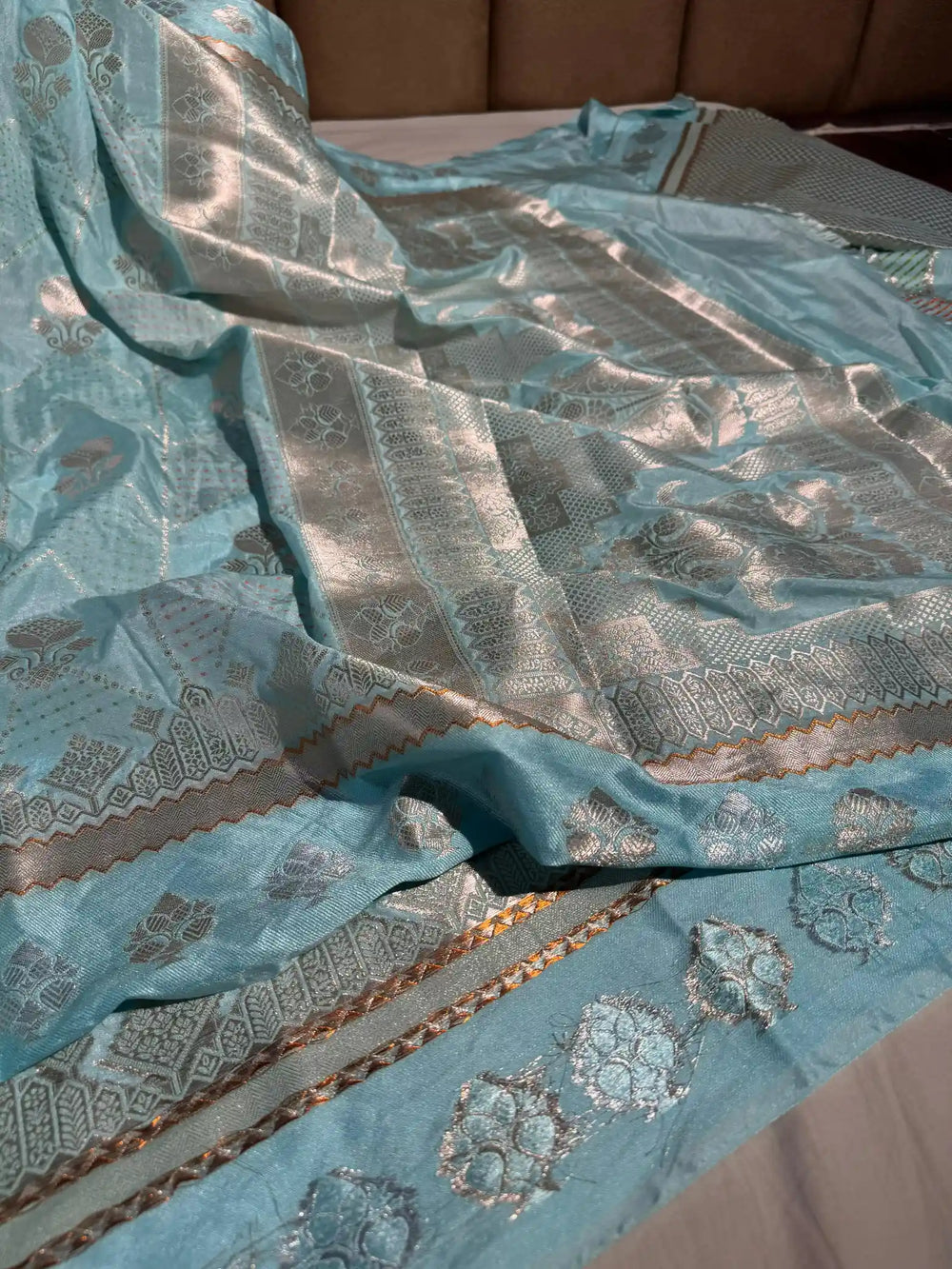 Sky Blue Chiniya Silk Saree with Rich Pallu and Blouse