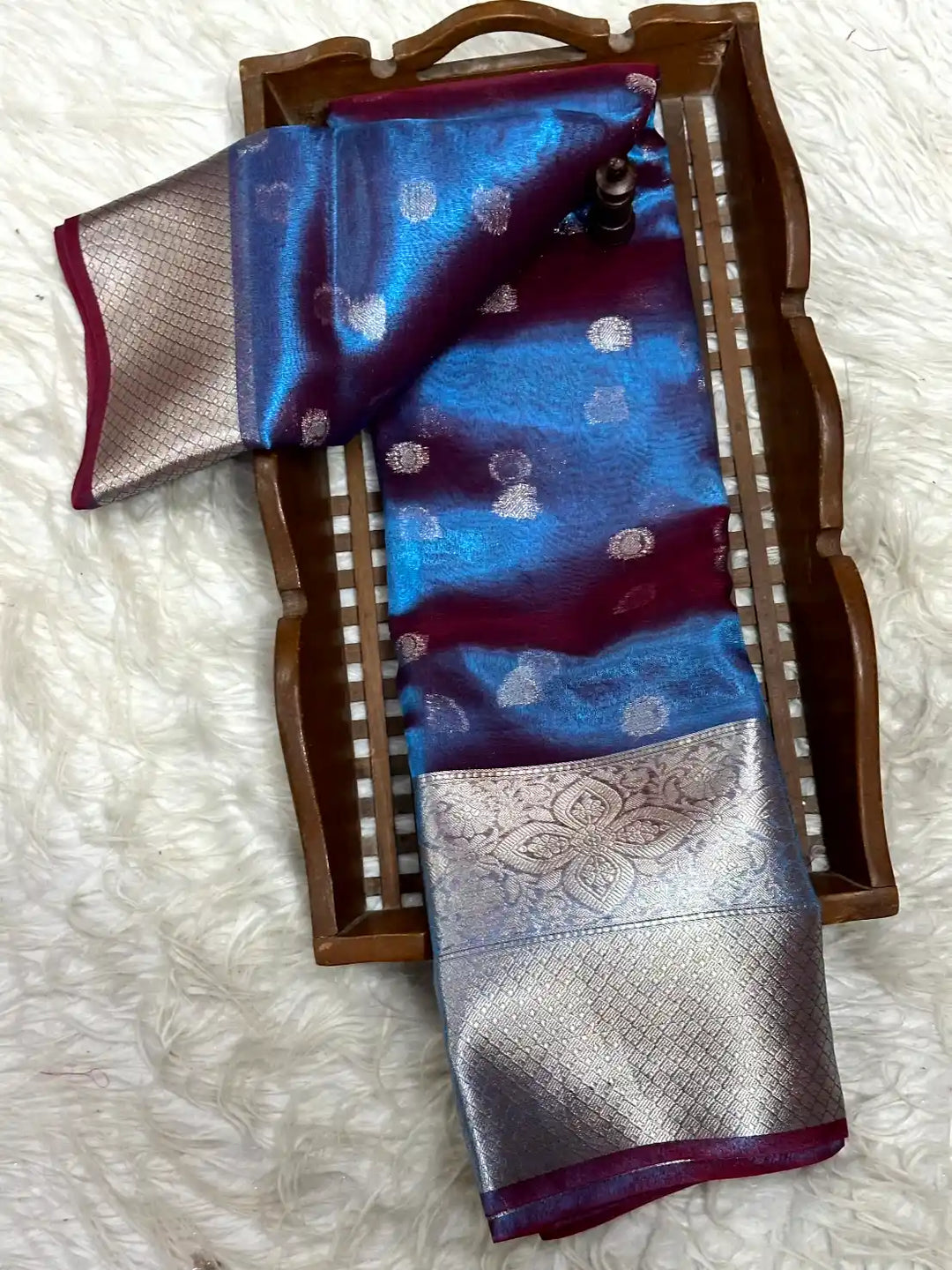Soft Tissue Traditional Jacquard Banarasi Saree