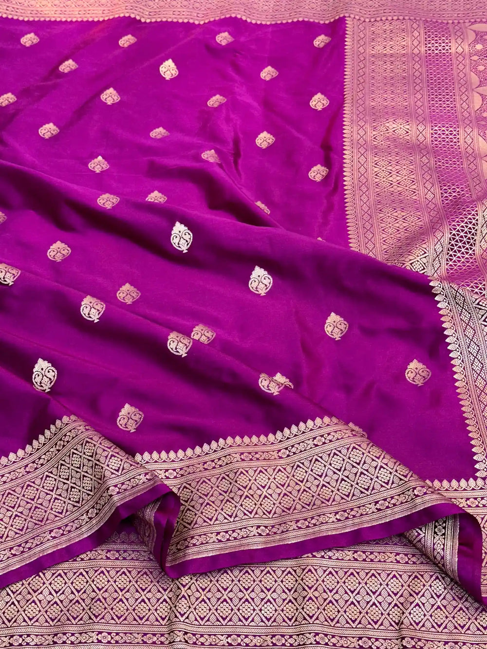 Subtle Majenta Premium Mashru Katan Saree
