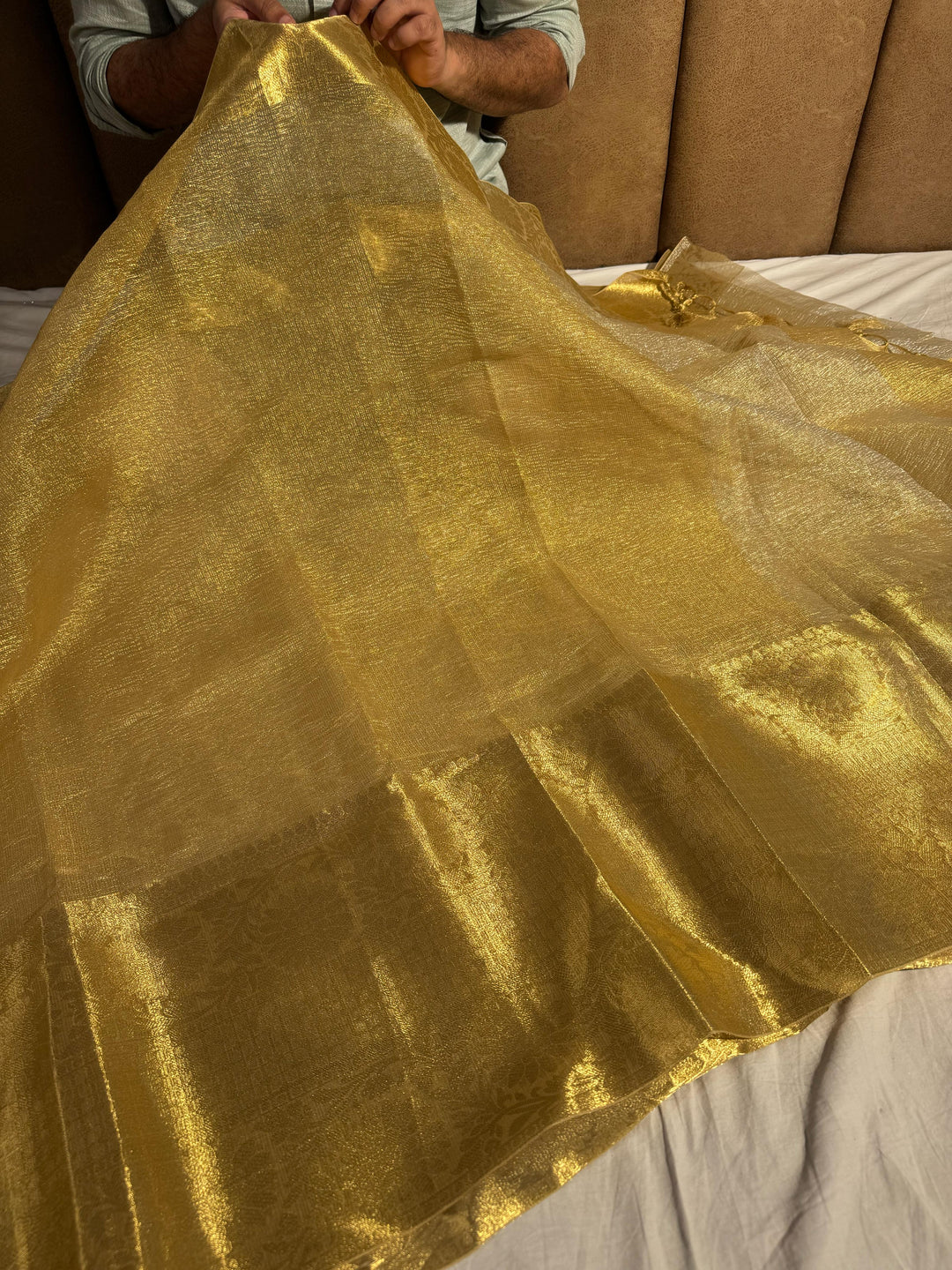 Tissue Kota Crush Saree with Zari Pallu