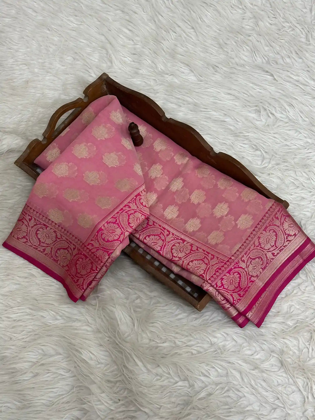 Pretty Softsilk Beautiful Banarasi Saree