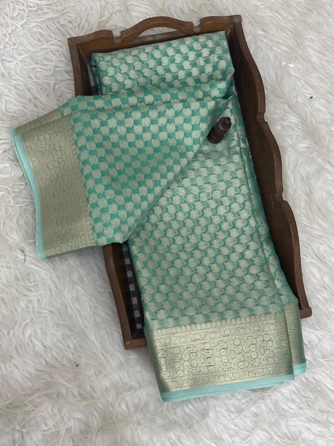 Pretty Softsilk Beautiful Banarasi Saree