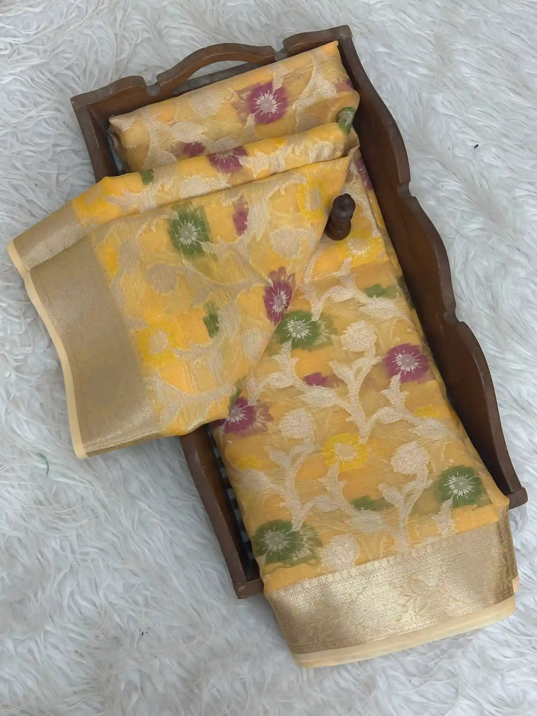 Pretty Softsilk Beautiful Banarasi Saree