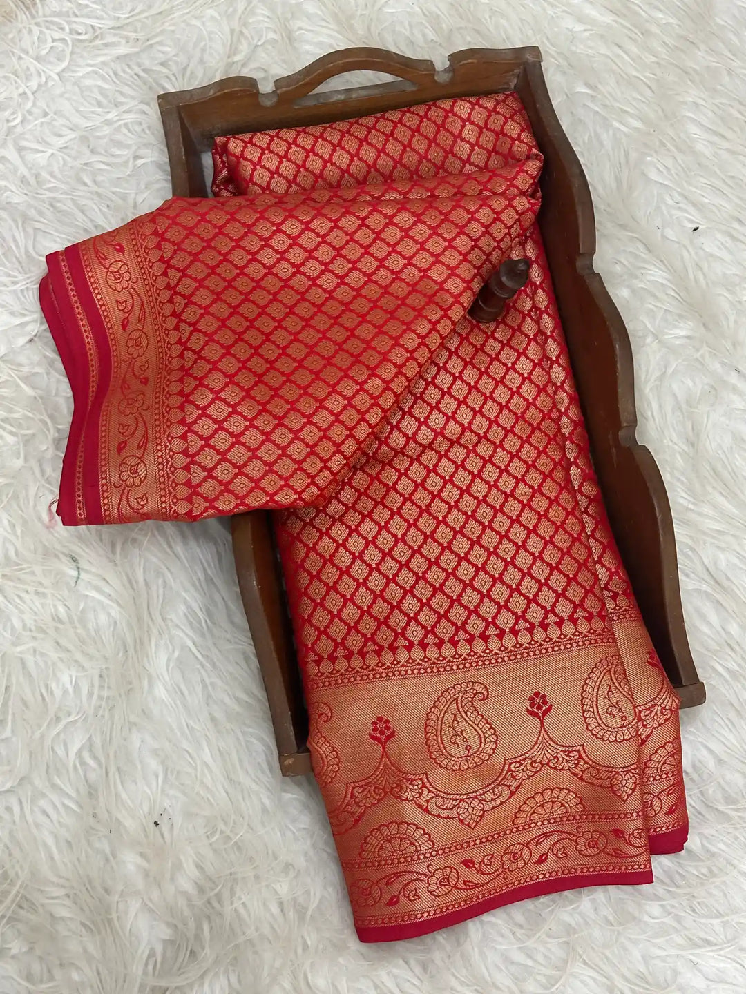 Pretty Softsilk Beautiful Banarasi Saree