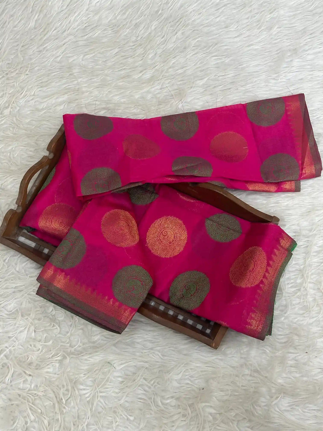 Pretty Softsilk Beautiful Banarasi Saree