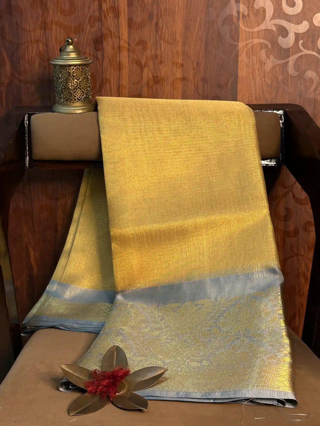 Traditional Jacquard Weave Softsilk Banarasi Saree
