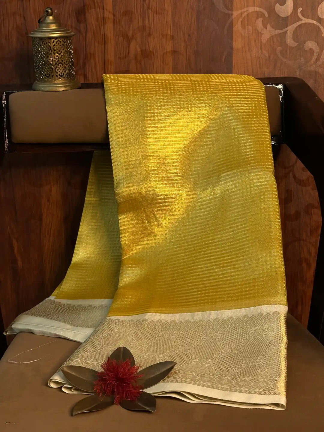 Traditional Jacquard Weave Softsilk Banarasi Saree