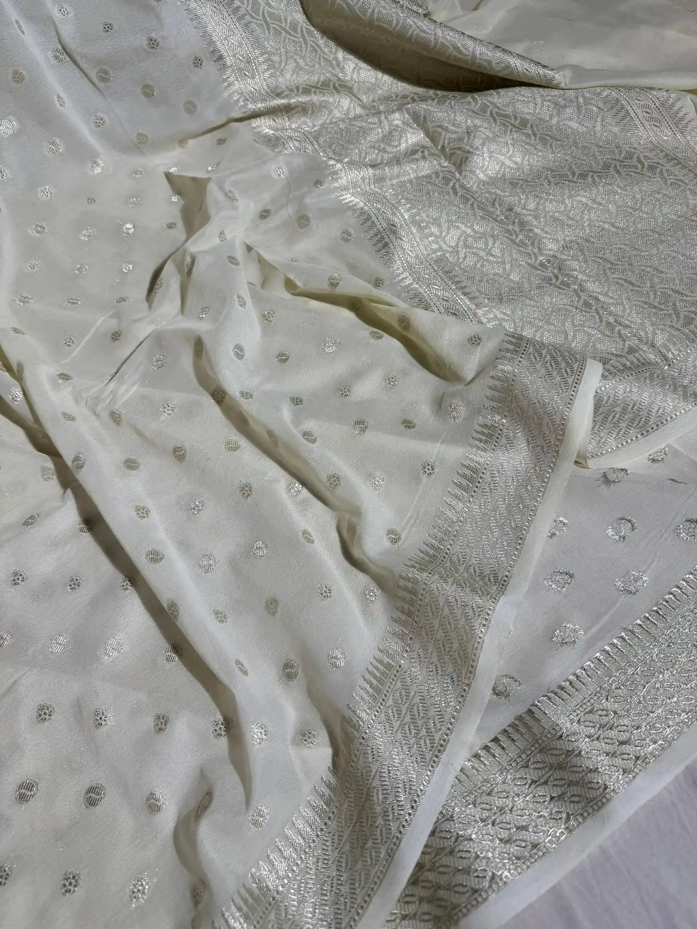White Banarasi Khaddi Shiffon Silk Saree with rich pallu and blouse