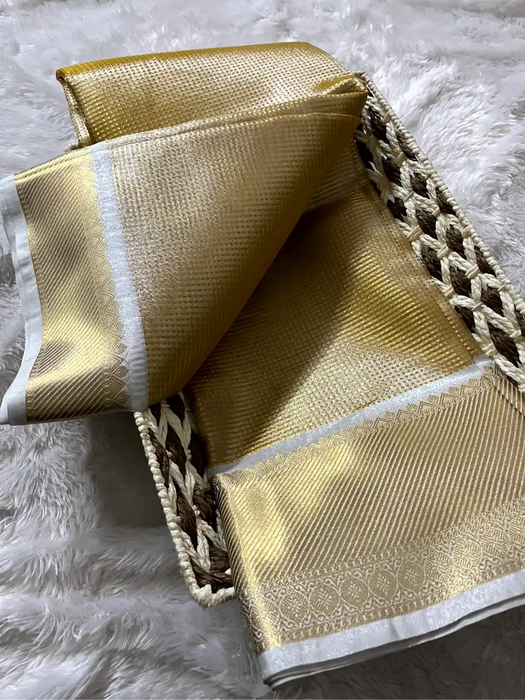 Zari Border Weave Traditional Banarasi Saree