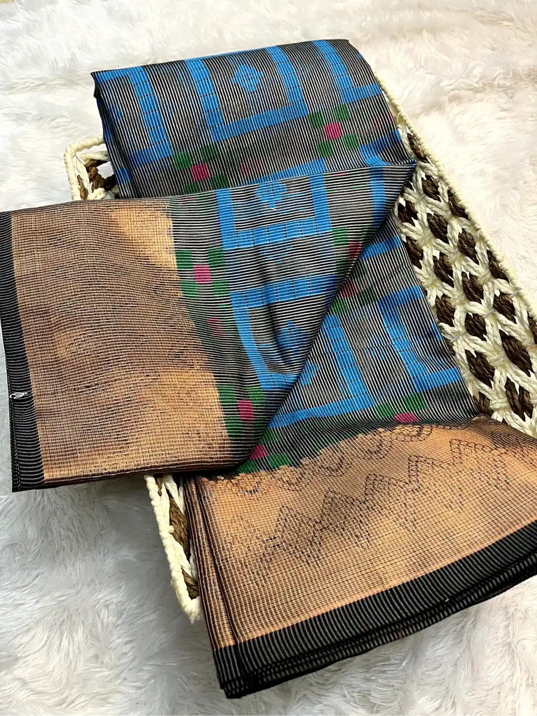 Zari Border Weave Traditional Banarasi Saree