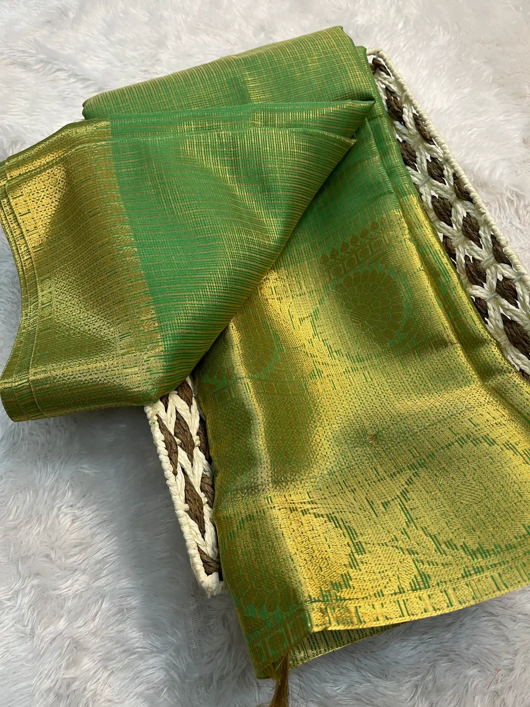 Zari Border Weave Traditional Banarasi Saree
