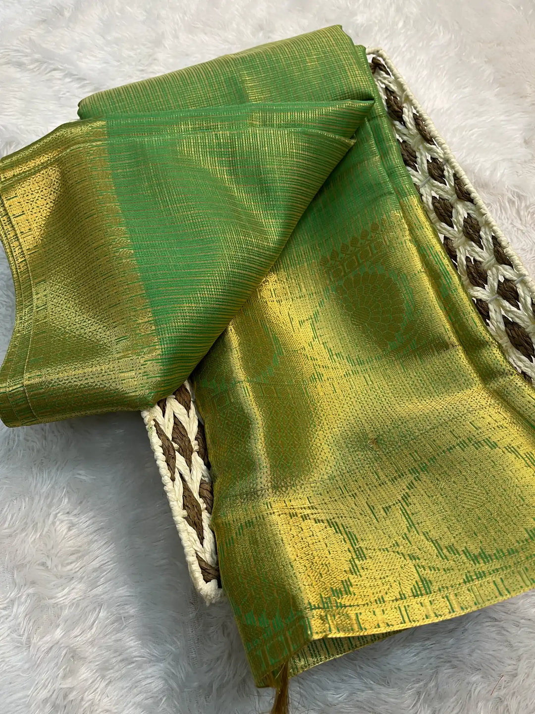 Zari Border Weave Traditional Banarasi Saree